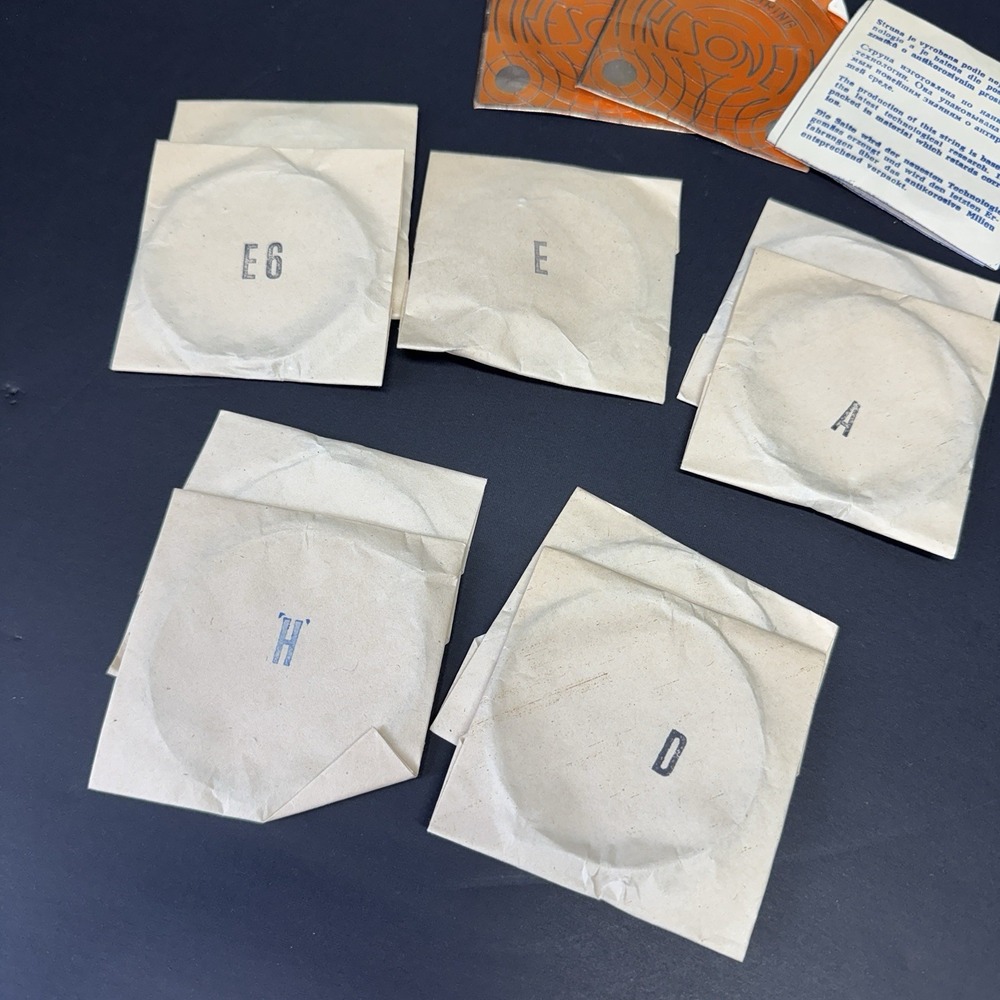Vintage guitar string Resonet 38 9 Pack Soviet Union - Picture 2 of 4